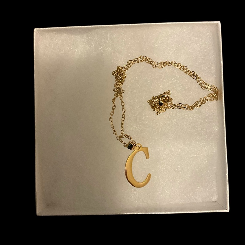 Chic Gold Necklace with Initial Pendant